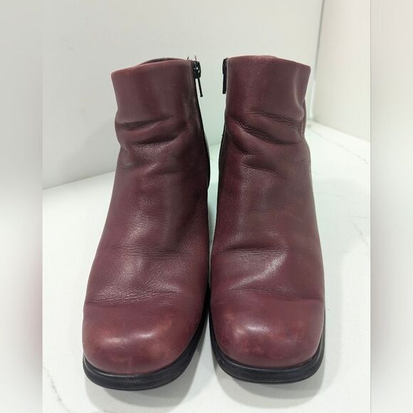 White Mountain ankle Boots VTG Burgundy wine red Leather Chelsea Fairchild  sz 7 - Picture 13 of 13